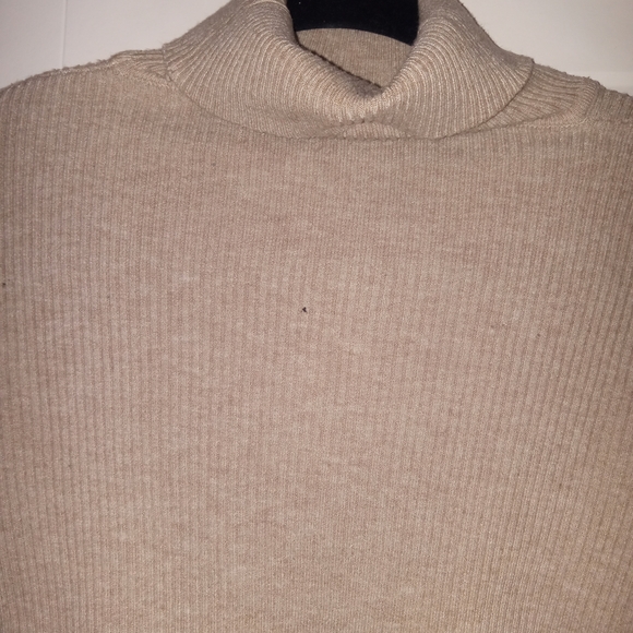 Beige Ribbed Long Sleeve Top - Picture 2 of 2